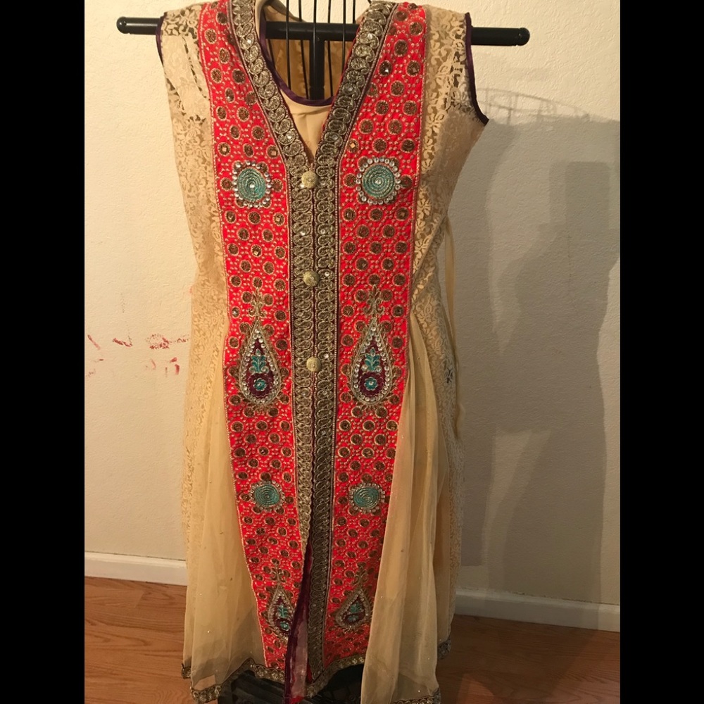 Pakistani Anarkali